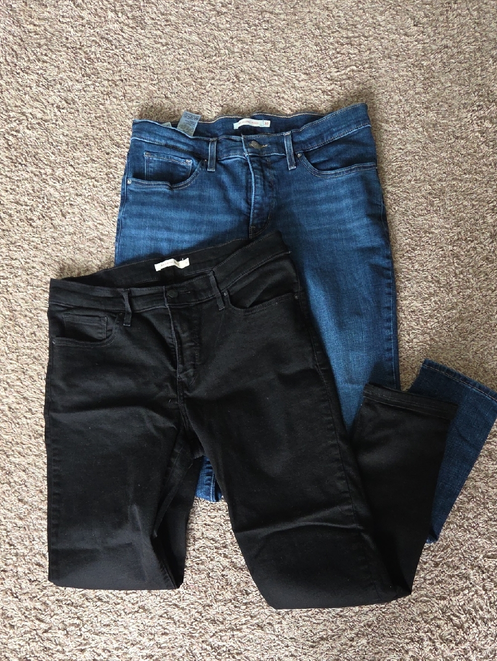 Levi's Women's Skinny Jeans - Black and Blue Stretch Denim Pair